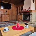 Sowia Chatka- - Z Jacuzzi Domek alpejski Stryszawa
